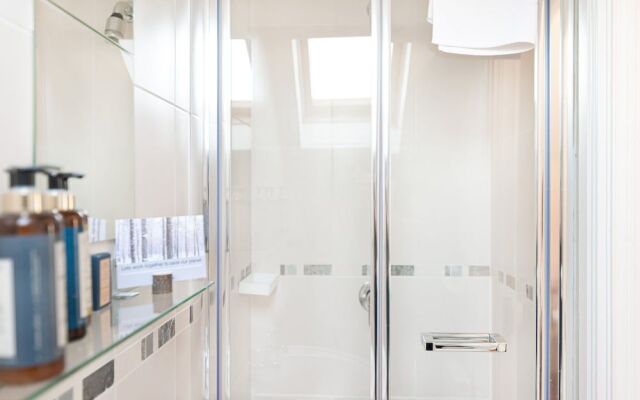 Caravogue House Bed & Breakfast