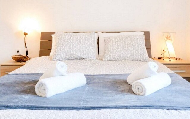 Deluxe Apartments Goya