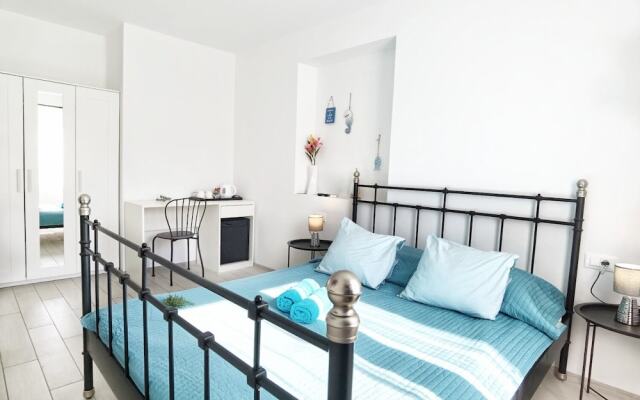 Boutique Rooms - With Pool - 6 - R203