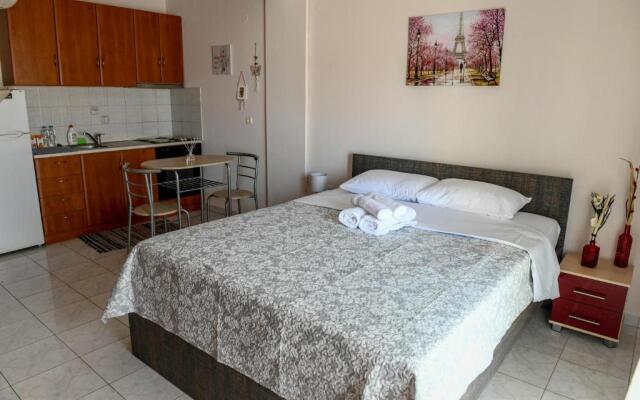 Papi's Apartments 2 - Studio