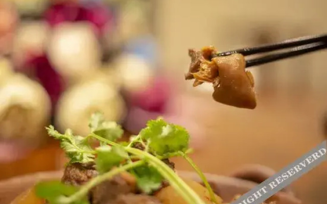 Enshi love Qingjiang hotel(Tujia daughter City store)