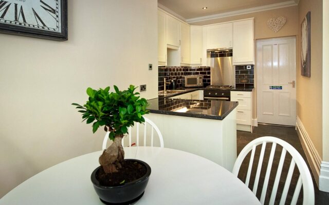 Cheshire Hospitality Ltd T/A Lennox Lea Studios & Apartments