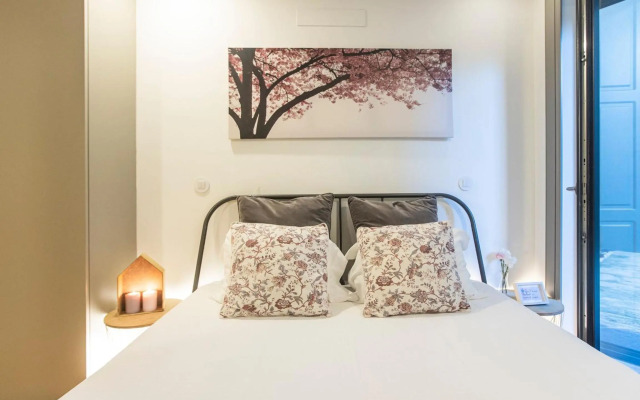 Downtown Studio w/ AC & Patio by LovelyStay