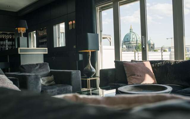 Monbijou Penthouse By Suite.030