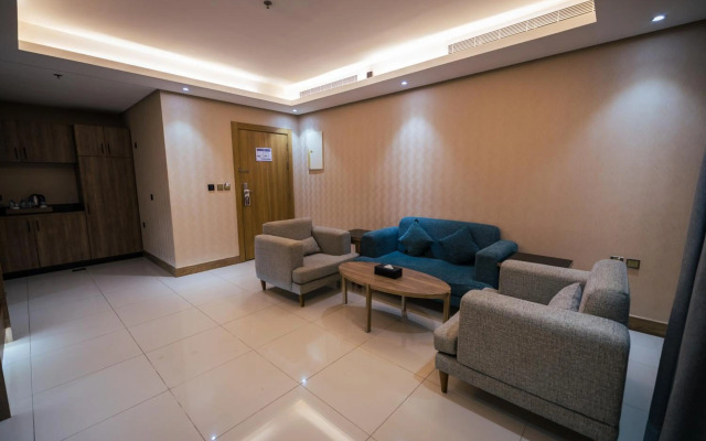 Mirnian Hotel