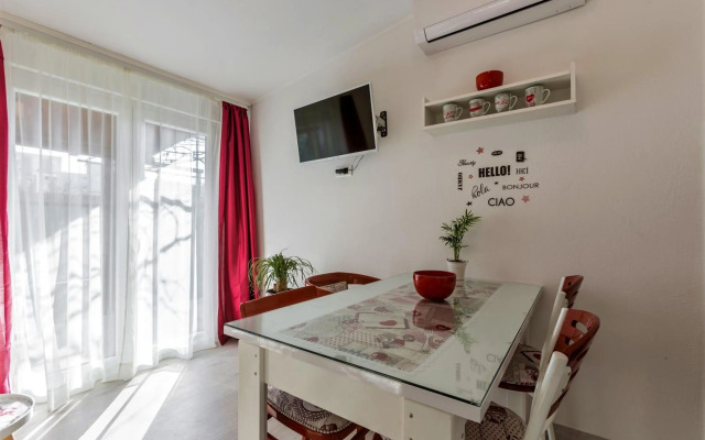 Apartment Taja, cijela kuća i vrt samo za vas