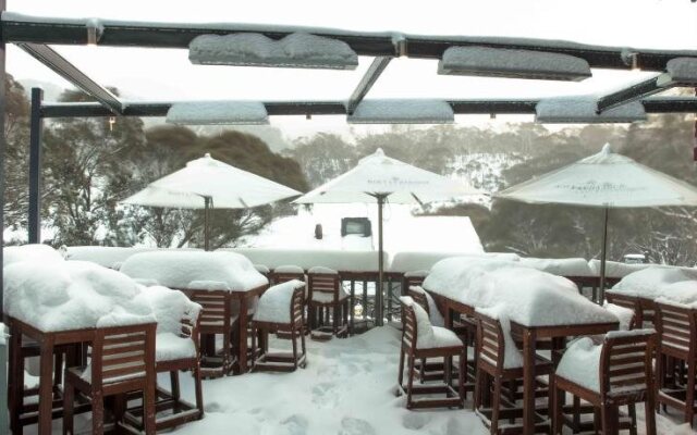 Bernti's Mountain Inn