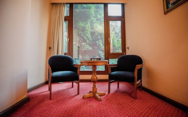 Om Kolthoom Hotel