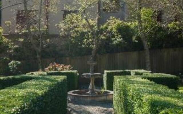 Bridal Falls Cottage
