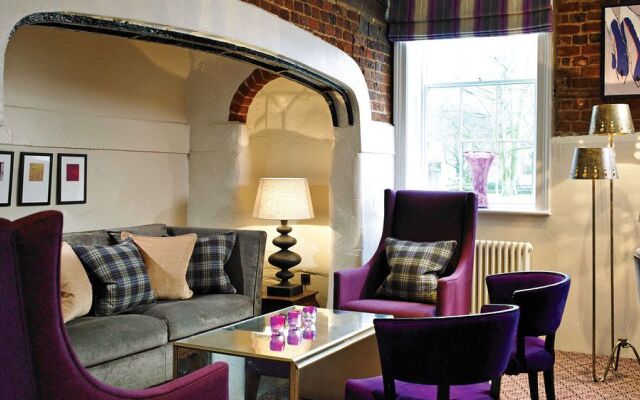 Inn At Woburn