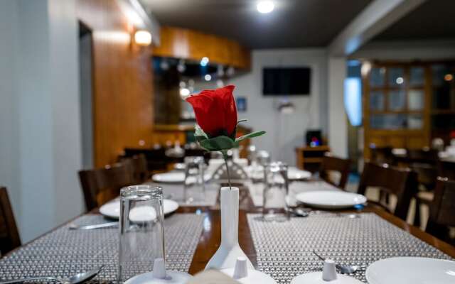 Sparrow Juniper Tree 2 min walk To Mg Marg