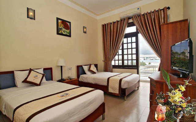 White House Hotel