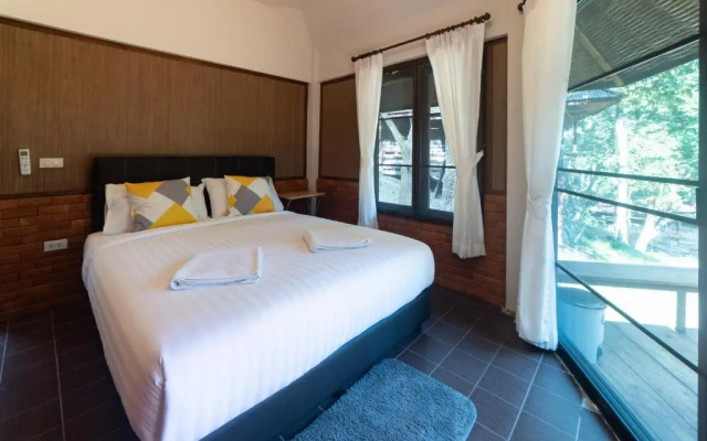 Tawan Riverside - Elephant Resort