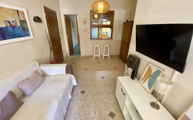 "\"cozy Retreat in Villa Urquiza: Spacious 2-bedroom Rental\""