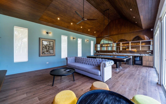 Luxury 7 Bedroom Pool Villa - WL67