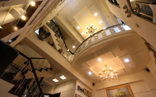 W Hostel
