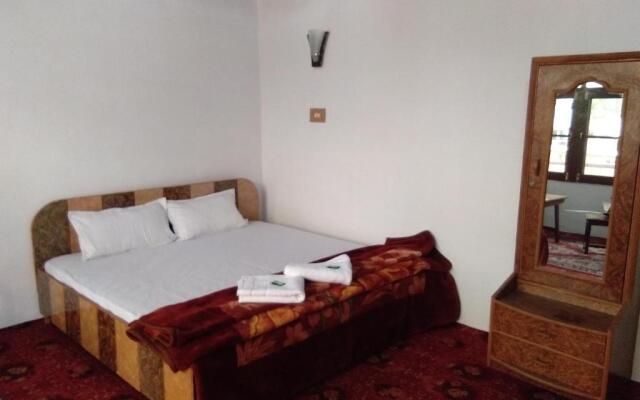 Howrah Guest House