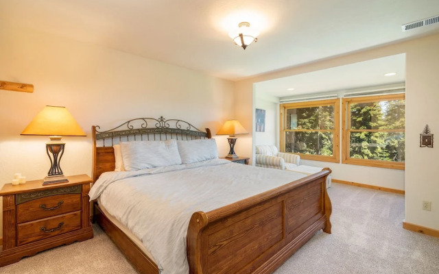 Clearview by Tahoe Mountain Properties