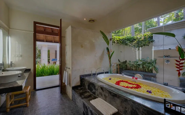 Kutus Kutus Saba Beach Villas