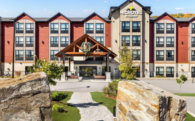 Microtel Inn & Suites by Wyndham Mont Tremblant
