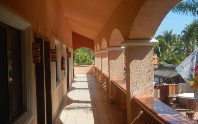 Los Barriles Hotel