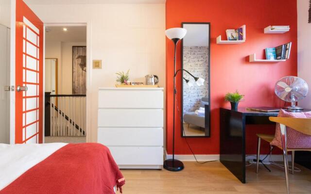 Tower Bridge Rainbow Suites