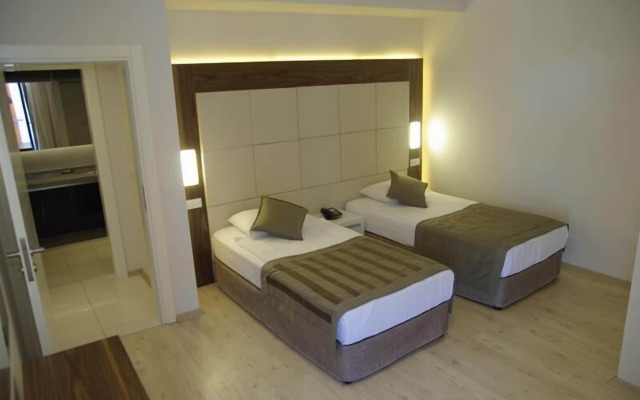 Delfino Boutique Apart Hotel