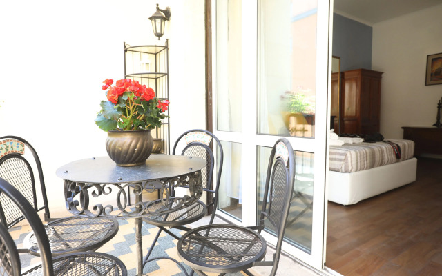 Unique Luxury Apartment and Rooms