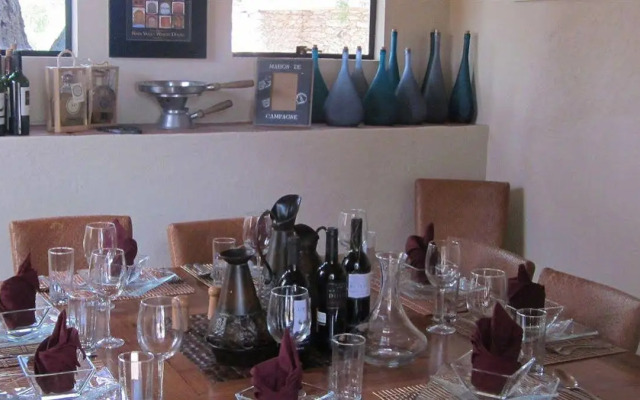 Hotel Parador Vernal