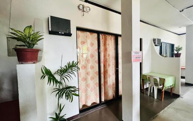 Flo Bed and Breakfast