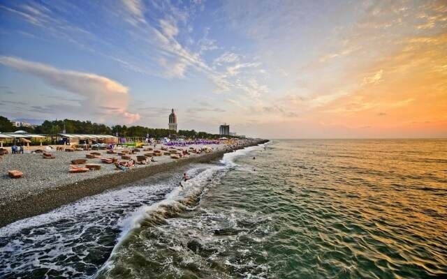 SEA-VIEW Beluga & Dolphin Luxury HOTEL apartments