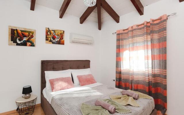 Elladas Villas with Pool at Kolympia!