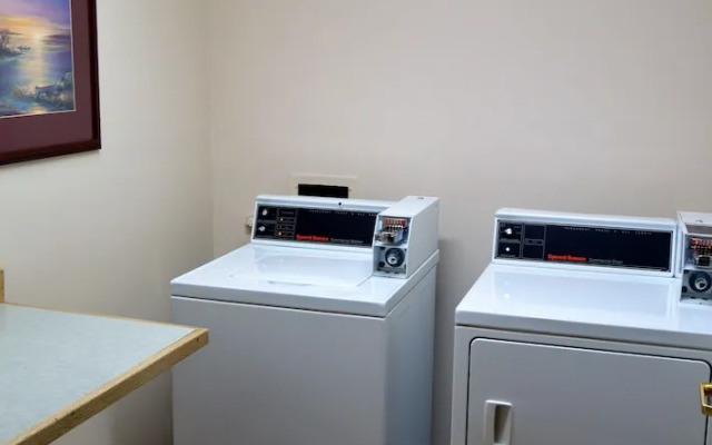 Guesthouse Inn Suites D