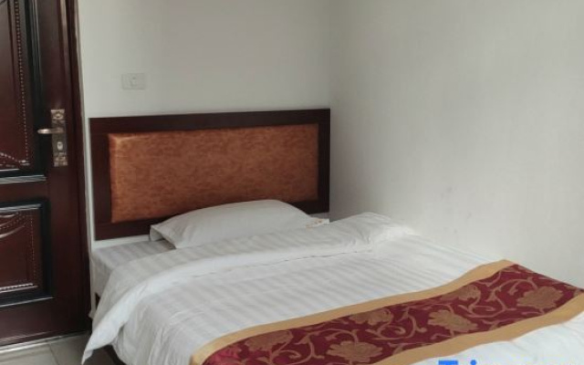 Qujing Haizhiqing Hotel