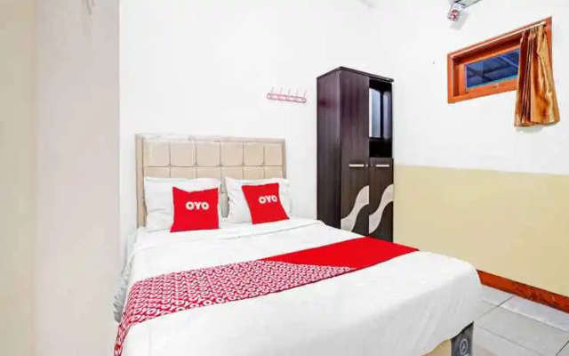 OYO 90648 Kusnan Guest House Syariah
