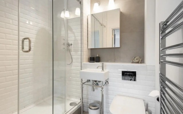 Platinum Apartment in Central Camden 9984