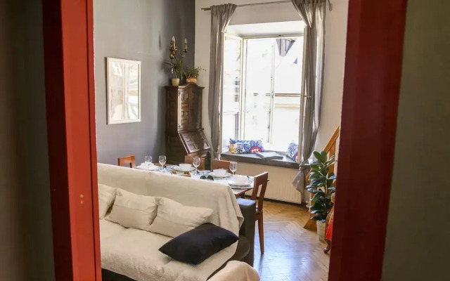 Old Town Folk Apartment