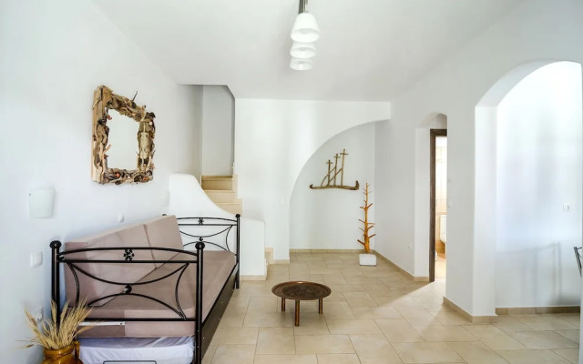 Anemonisia Skyrian Living