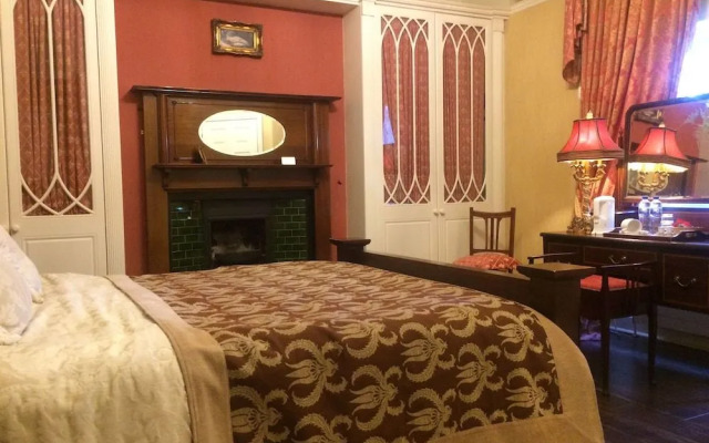 Innisfree House