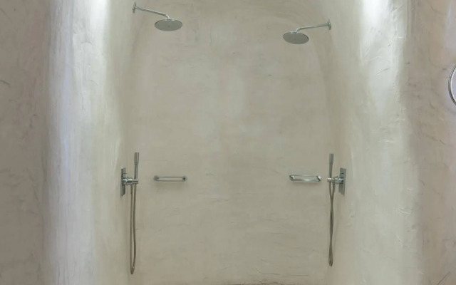 Daydream Luxury Suites