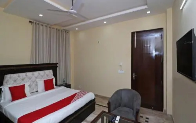 Hotel Lotus Inn by OYO Rooms