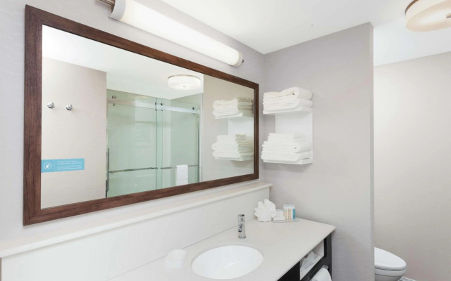 Envue, Autograph Collection