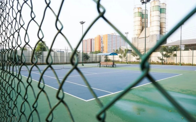 Cozy And Minimalist Studio At West Vista Apartment