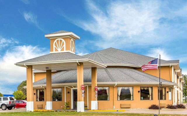 Quality Inn Morton at I-74