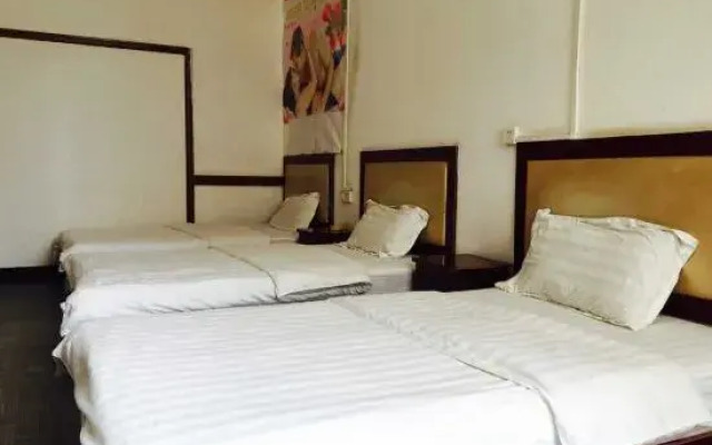 Hefeng Hotel