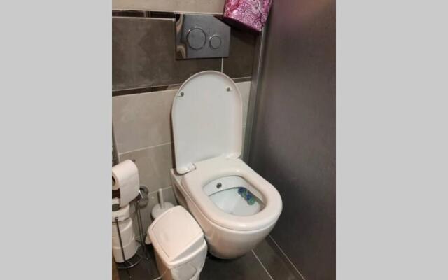 Comfy 3 Room House with Garden