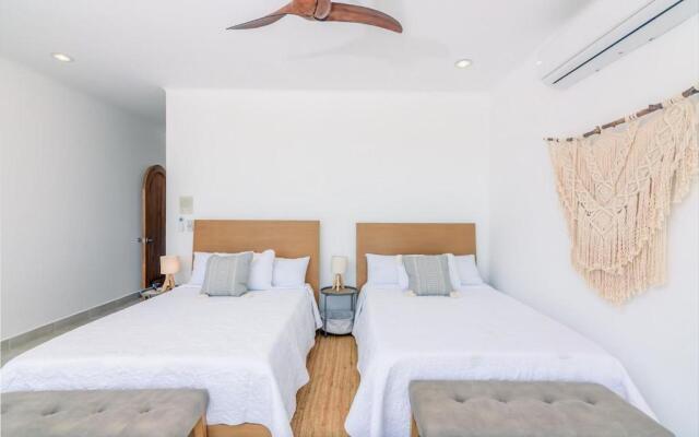The one and only Pedregal Hollywood House