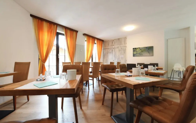 Bed & Breakfast 7rooms Losone