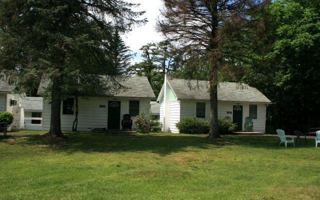 Chestnut Grove Resort