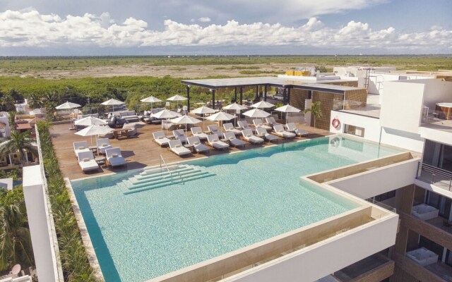 Epic Oceanfront Puerto Morelos